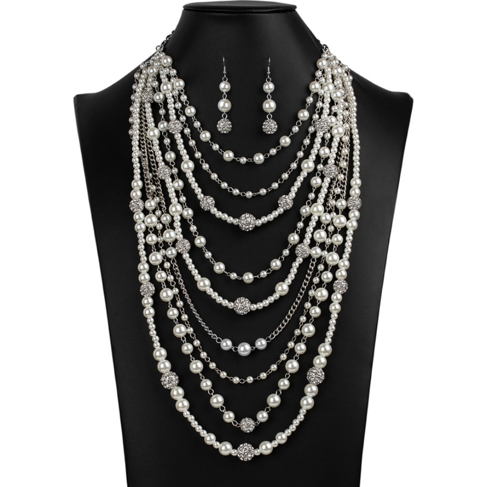 NWT The Le Cricia Paparazzi Necklace